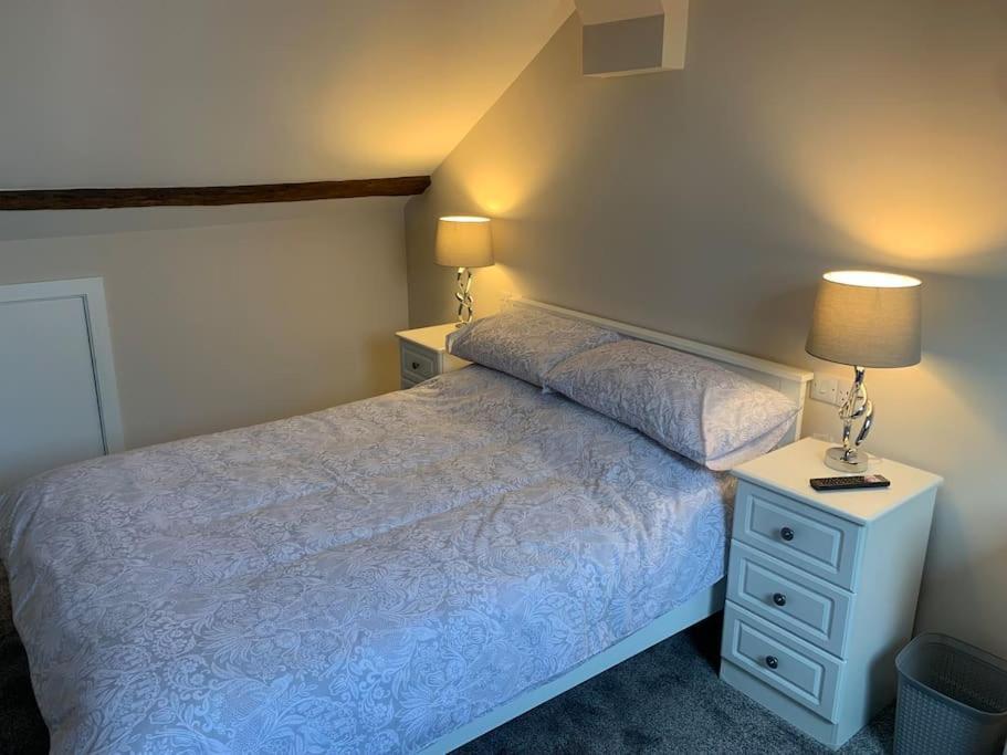 Newly Converted 3 Bedroom Apartment In Ulverston Eksteriør bilde